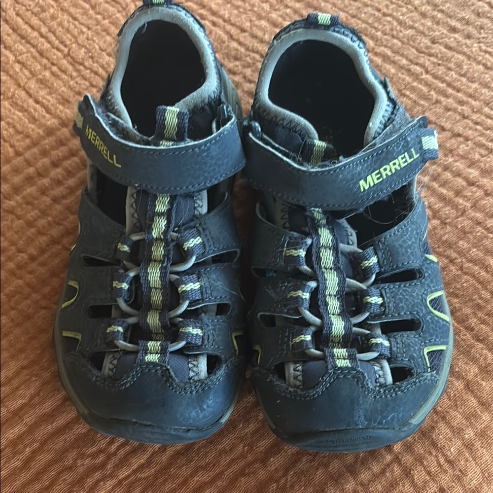 Merrell Black and Green Sandals with Adjustable Straps